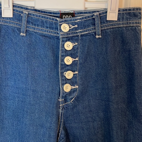 BDG Button Front Wide Leg Jeans - Picture 3 of 3